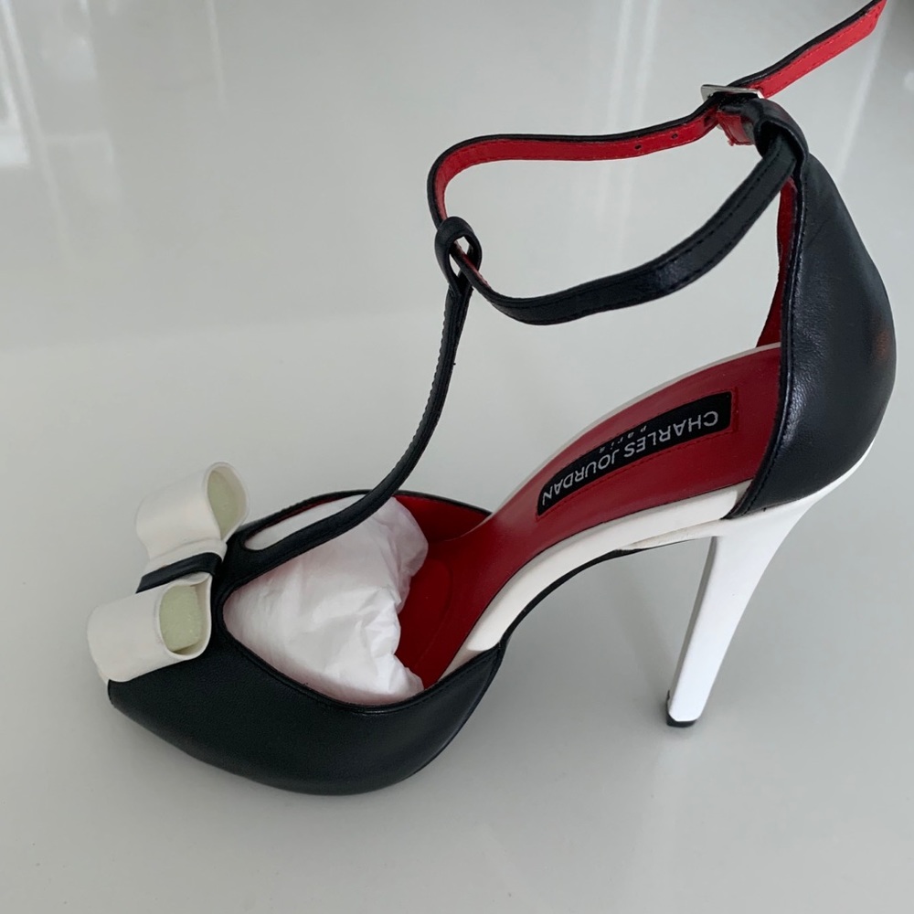 Brand NEW Charles Jourdan Shoes NO BOX